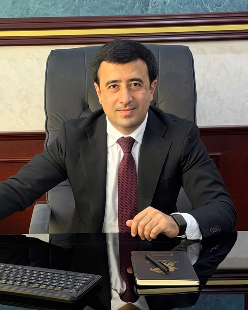 Hüseynov Ozal — Təsisçi